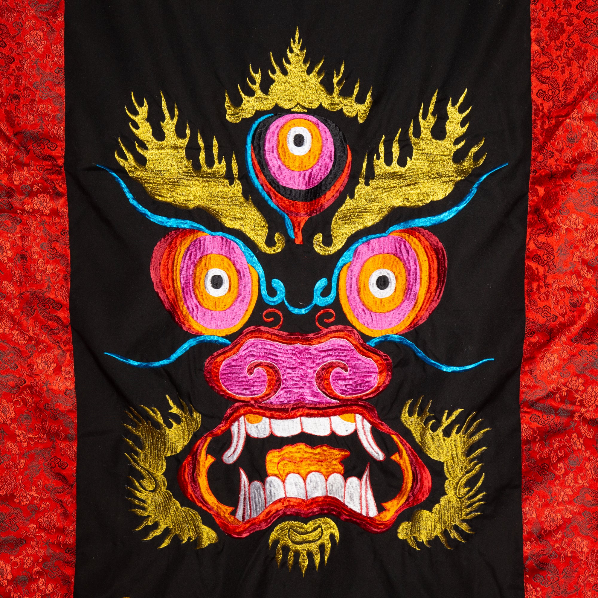 Single-faced Embroidered Wrathful Door Curtain
