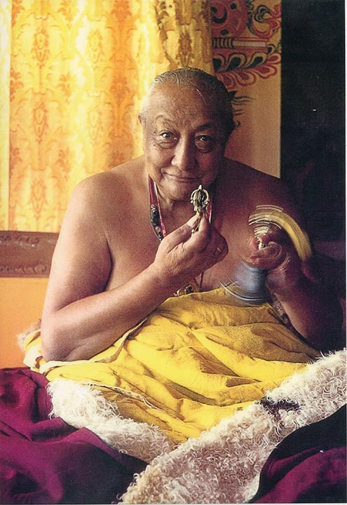 Dilgo Khyentse Rinpoche with Vajra Photo